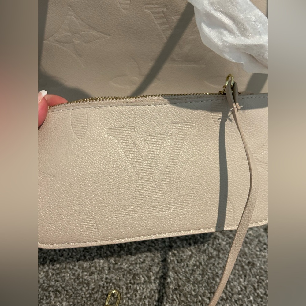 Shoulder bag - Picture 6 of 7